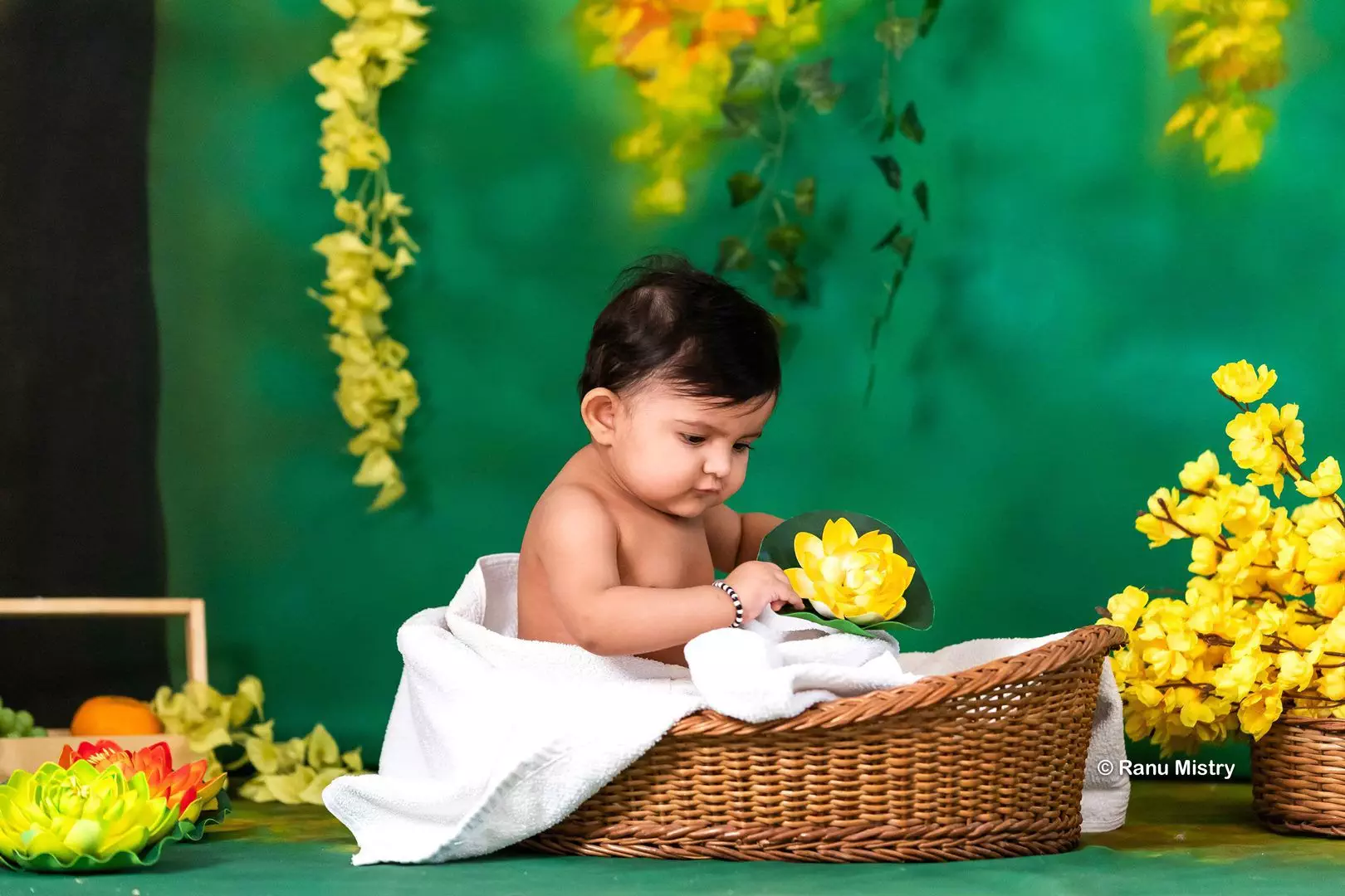 Baby-boy-Kids-Child-Photo-Shoot-Vadodara