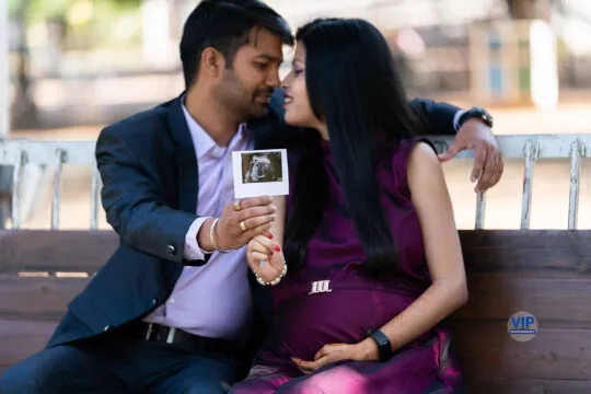 professional maternity photos india